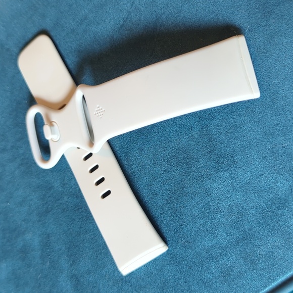 Fitbit Sense 2 watch band. Infinity band Lunar white - Picture 2 of 3